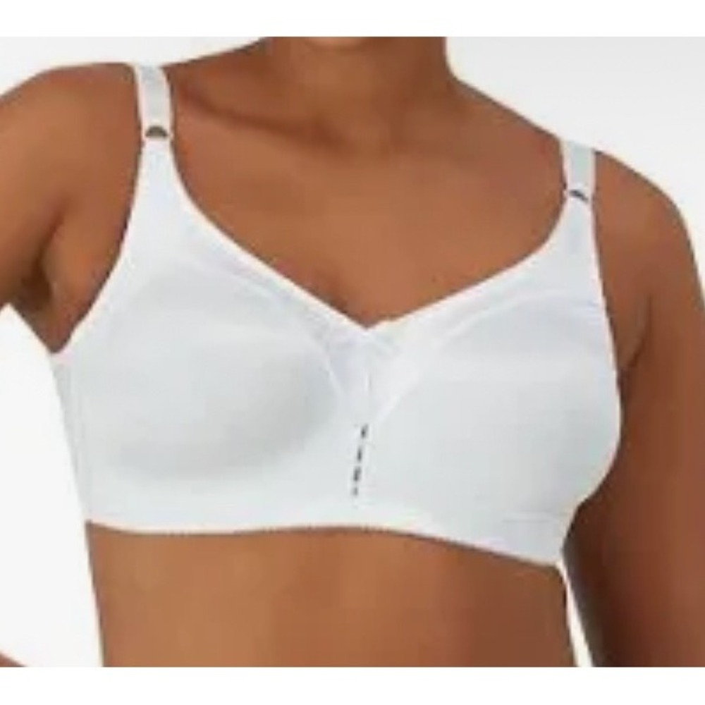 Bali Bra Classic Support 42C White NEW Wireless‎ Cool Comfort